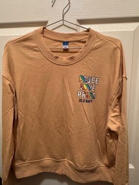 Old Navy Peach Pride Graphic Crewneck Sweatshirt